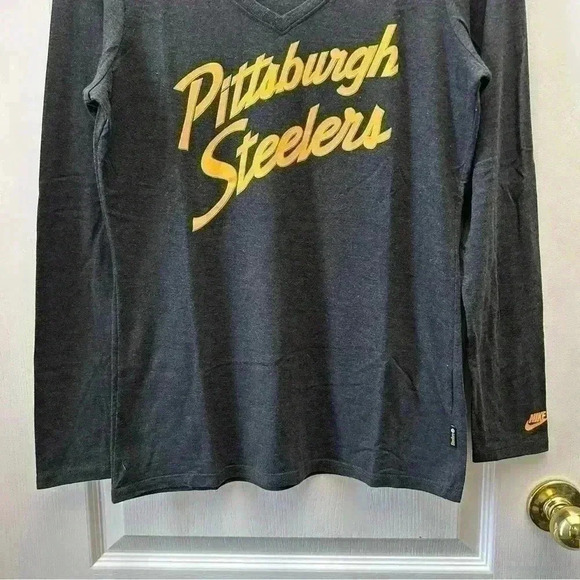 NFL Nike Pittsburg Steelers Long Sleeve T-Shirt V Neck Grey Yellow Size Medium - Picture 6 of 16